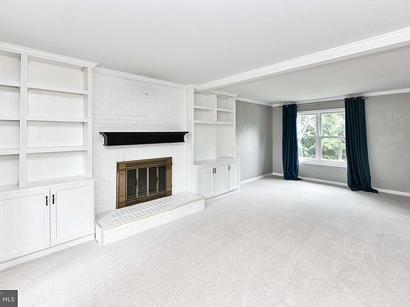 4th image of 10149 Yorktown Dr