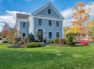 671 Main St, Cotuit, MA 02635
