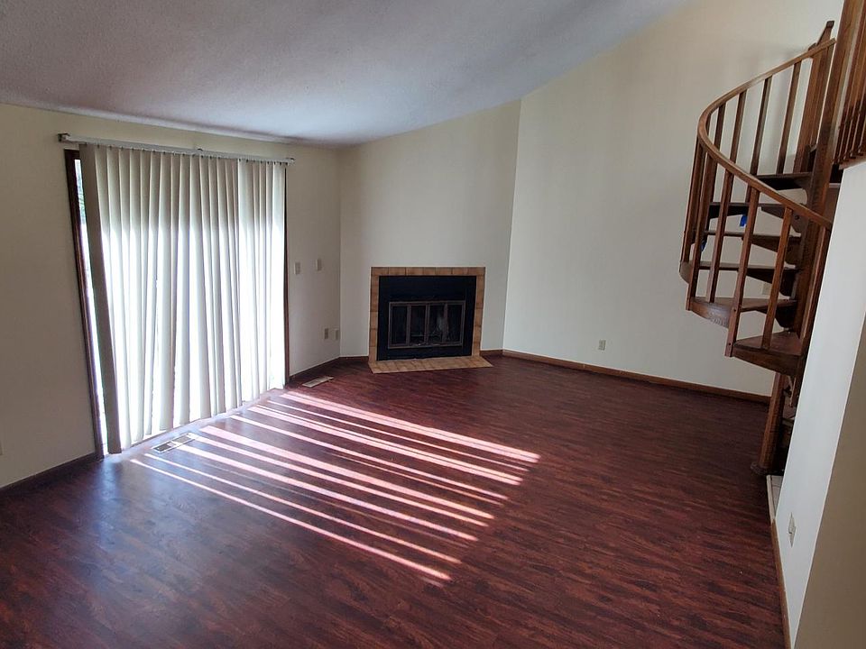 1st image of 2643 Cochrane Dr