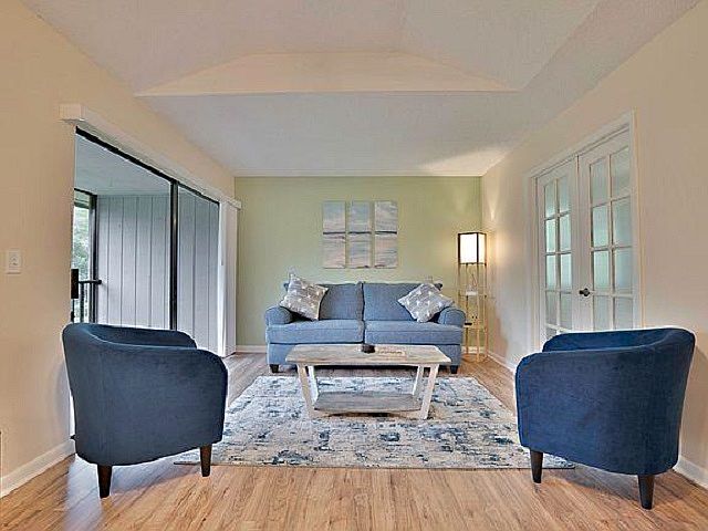 1st image of 32 Catalonia Ct