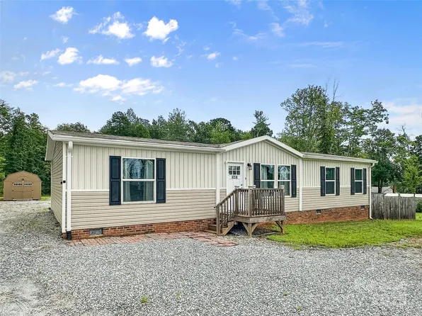 624 Legion Rd, Lenoir, NC 28645