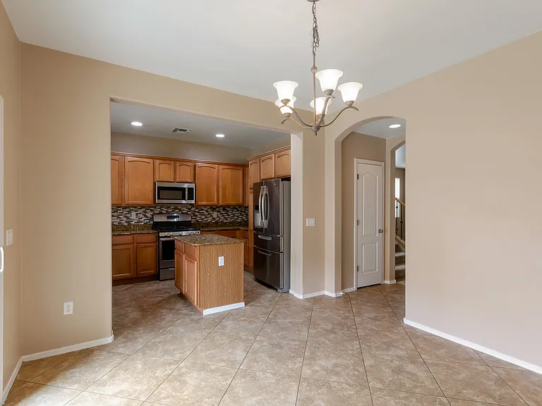 1595 W Gleaming Moon Ln — Photo 4