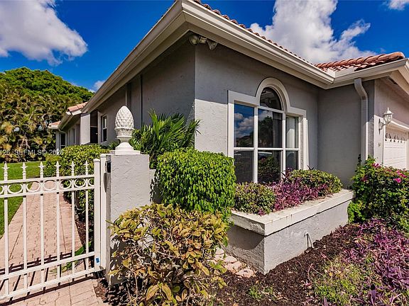 4th image of 17208 Hampton Blvd