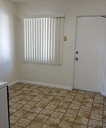 4th image of 514 D St APT D