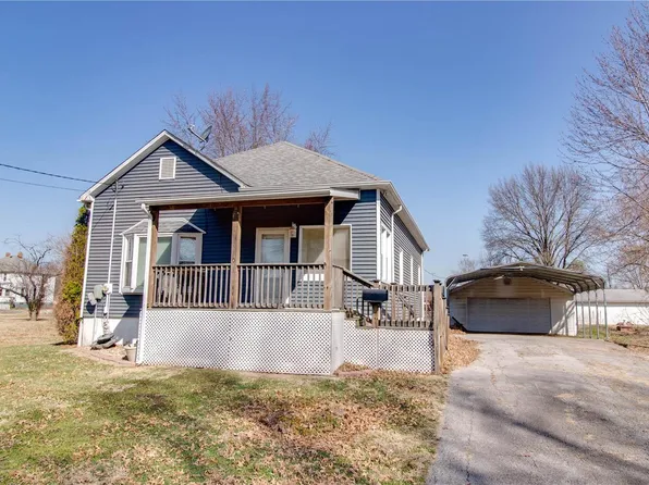 715 E Pennsylvania St, Staunton, IL 62088