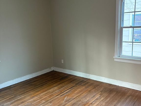 5th image of 1419 Drewry St