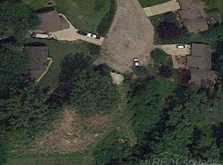 11914 Springdale Ct, Washington, MI 48095
