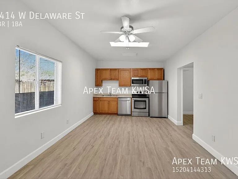 1414 W Delaware St — Photo 5