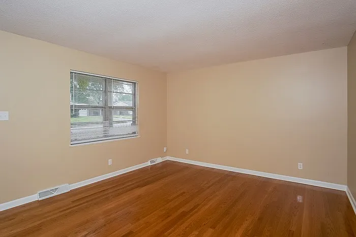 10007 Camille Dr SE — Photo 9