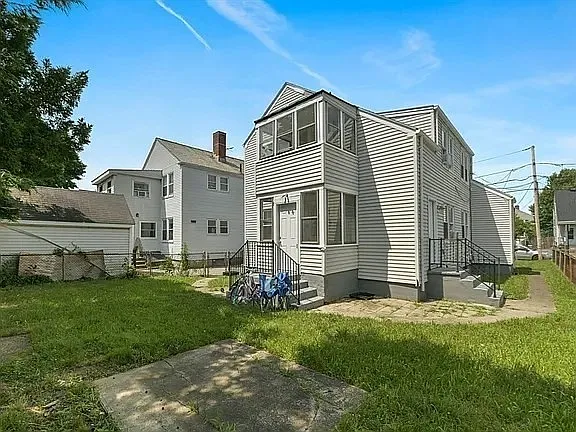 65-67 Lawn Ave #2 — Photo 10