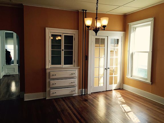 3rd image of 801 1st Ave