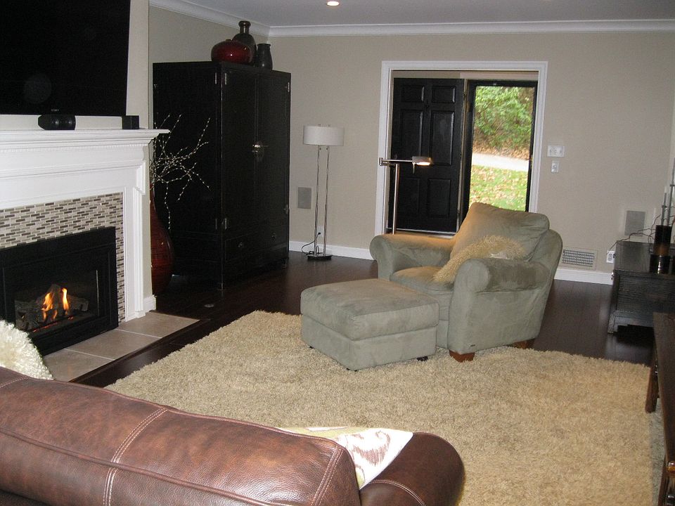 1st image of 157 Lookout Dr