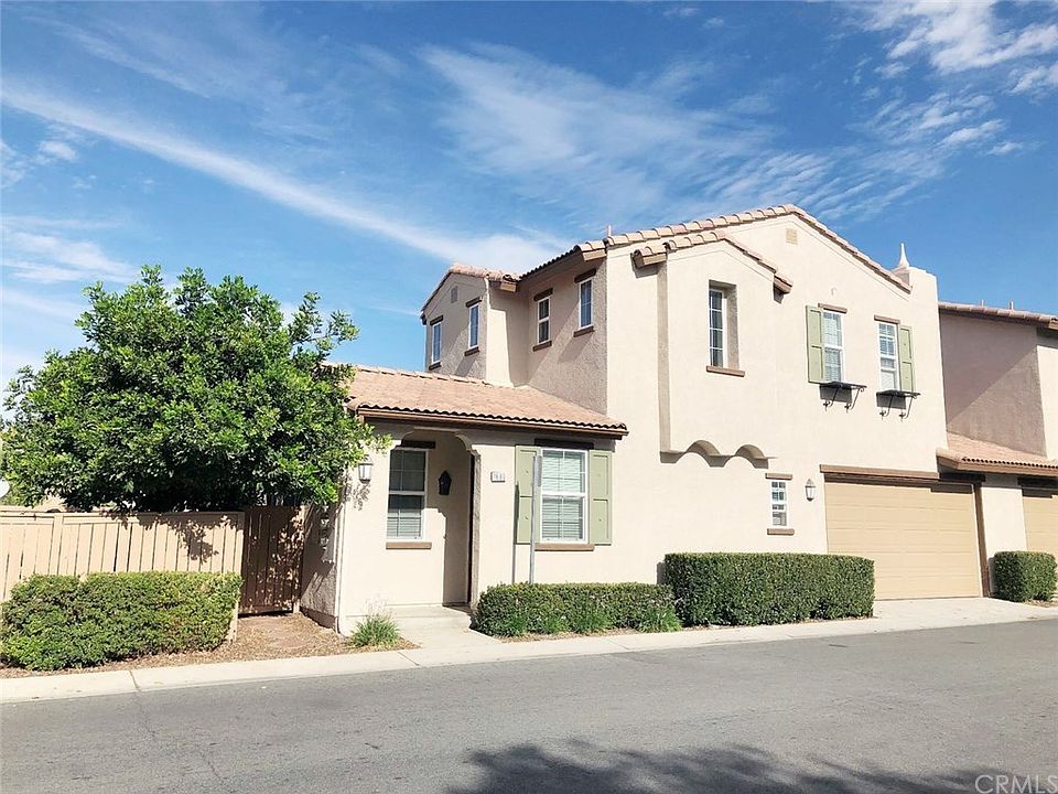 1st image of 1680 Green Hills Pl