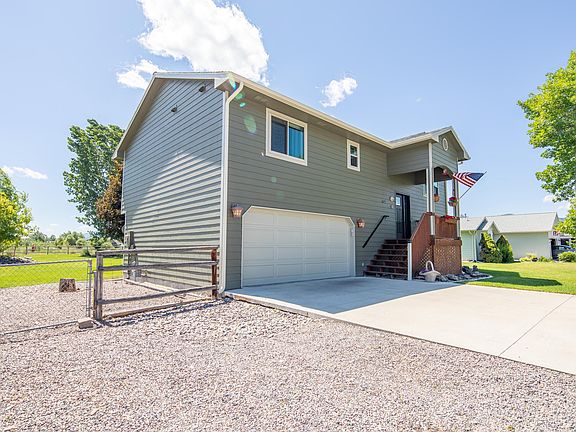 3rd image of 6675 Prairie Schooner Ln