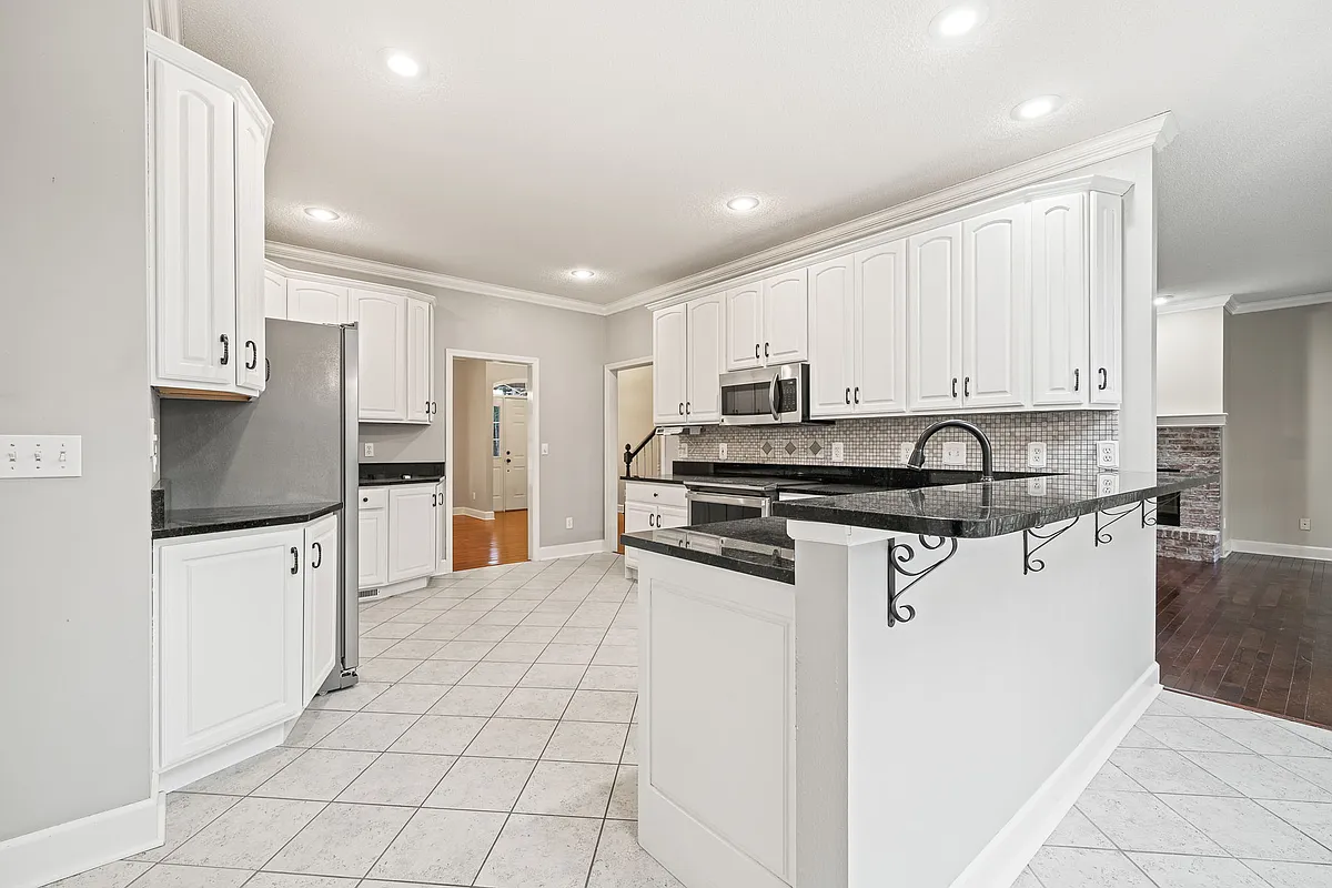 Building Photo - 444 Ironwood Cir