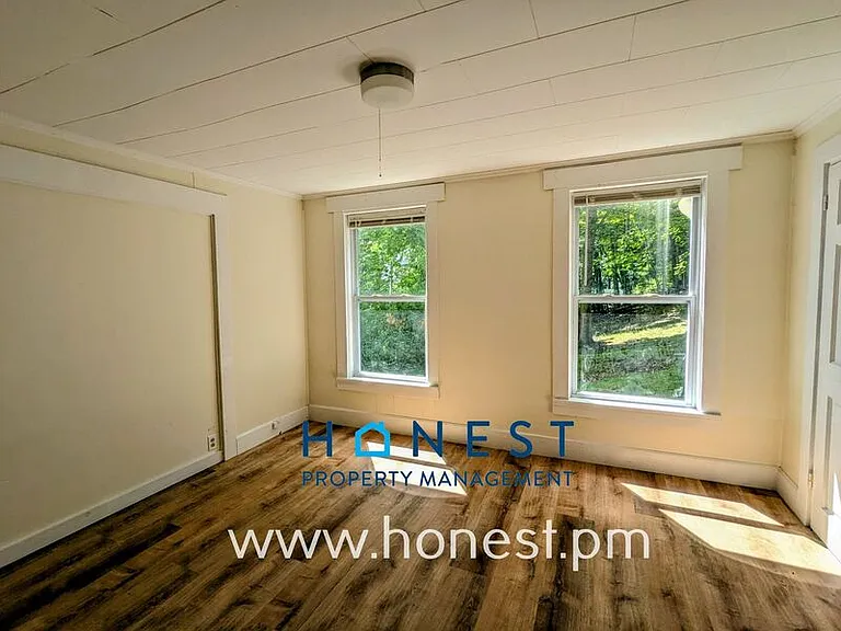 36 Prospect St #3 — Photo 18