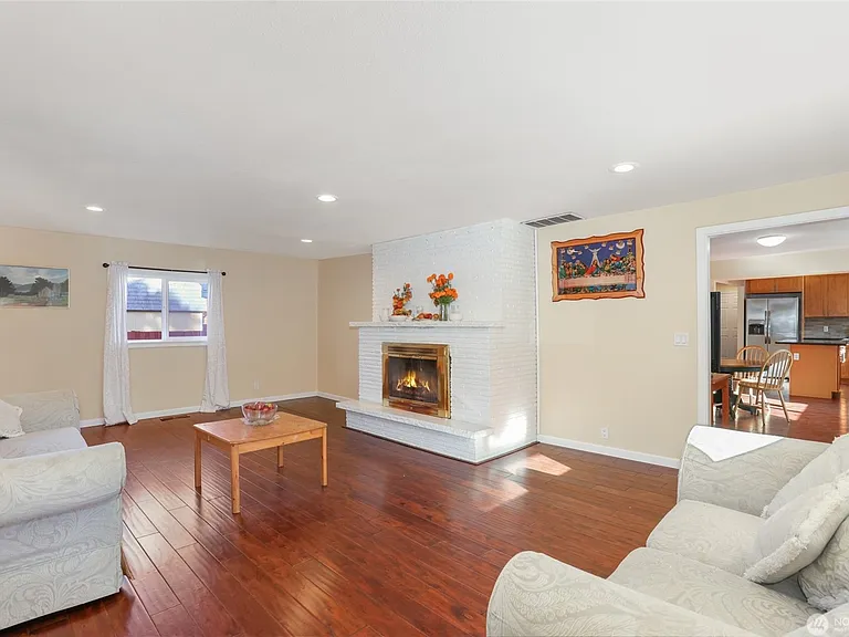 3540 S 200th St — Photo 6