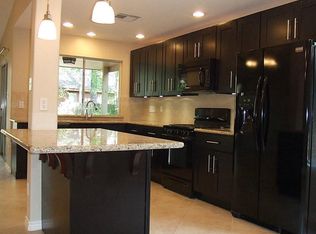 10 W Broken Oak Ct, The Woodlands, TX 77381