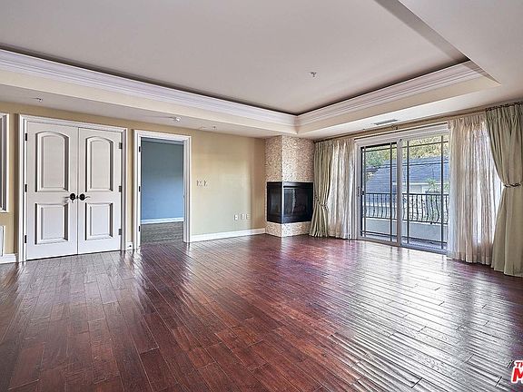 5th image of 837 Blvd #205