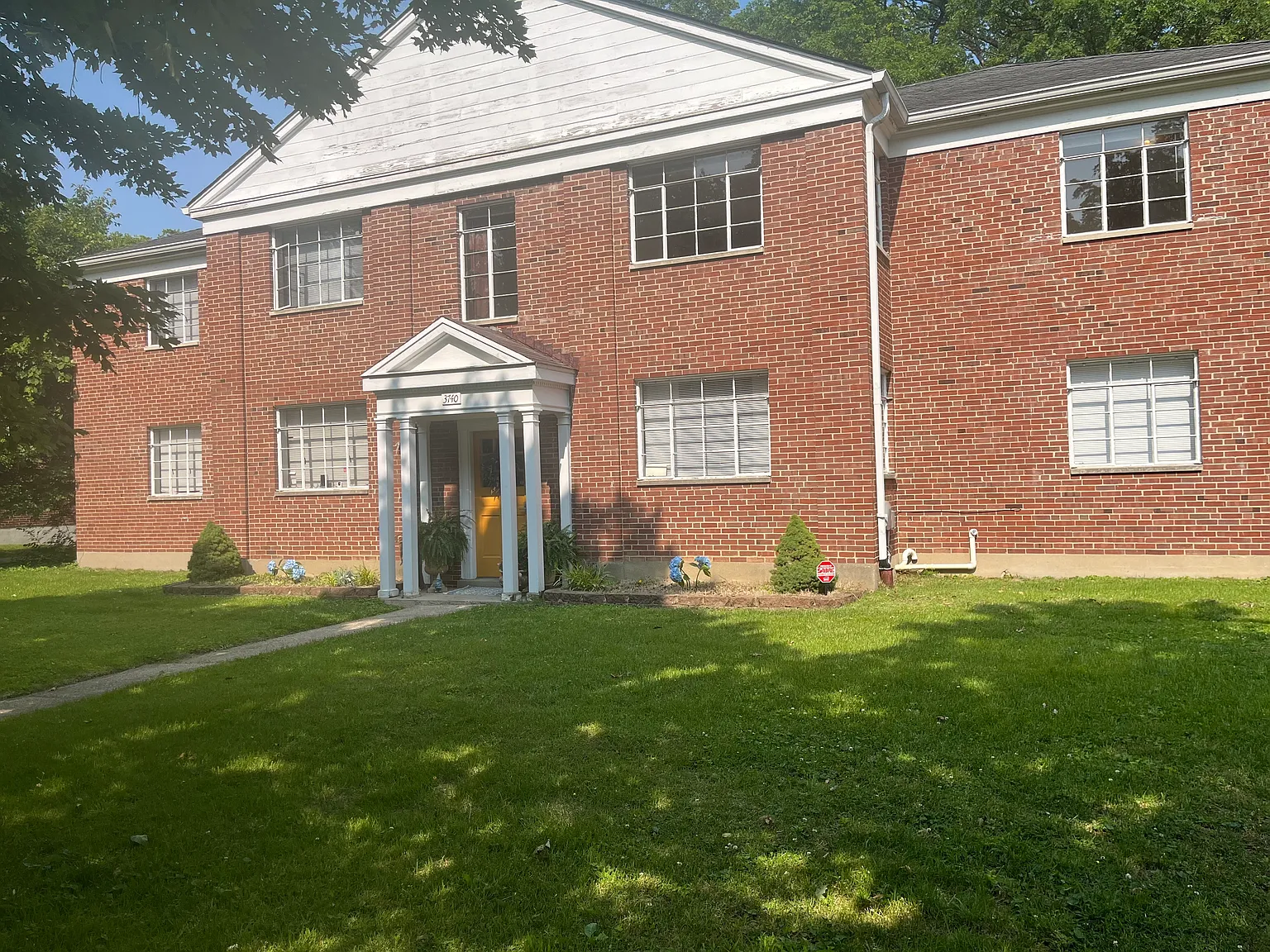 3740 West St — Photo 2