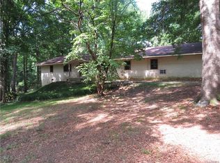 102 Camellia Dr, Wetumpka, AL 36092
