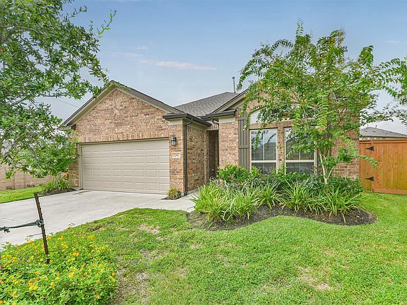 3rd image of 12617 White Cove Dr