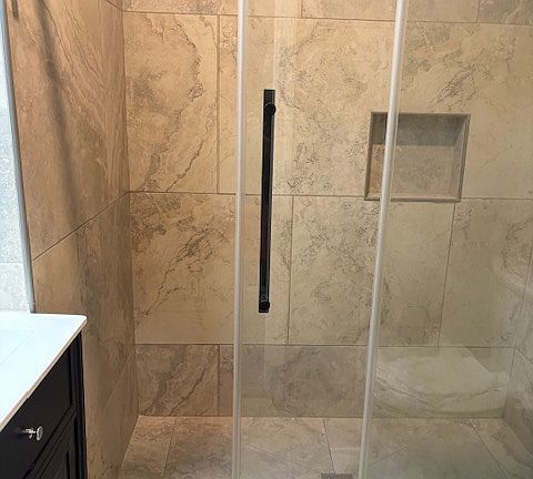 5th image of 475 Wilson St APT 1
