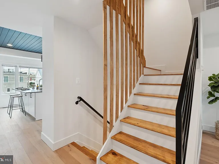 1207 Dellwood Ave — Photo 10