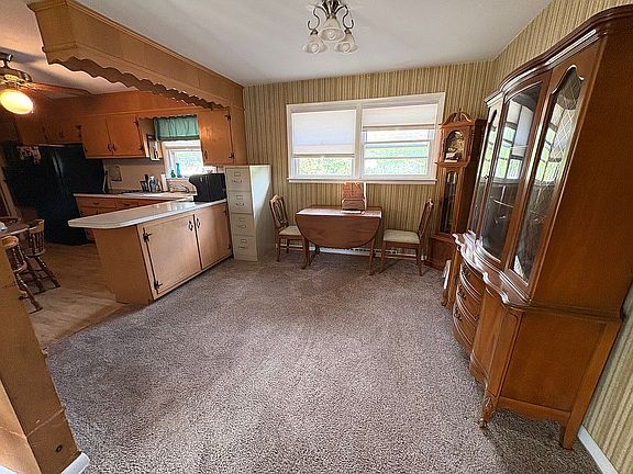 4th image of 1821 Colony Dr