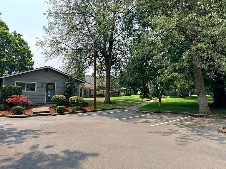 8856 SE Flavel St — Photo 19