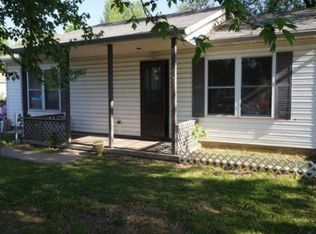 608 Huckleberry Ln, Springdale, AR 72764