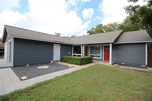 10702 Lanshire Dr Photo 1