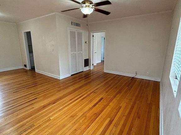 5th image of 1026 SW 6th Ave House 1028
