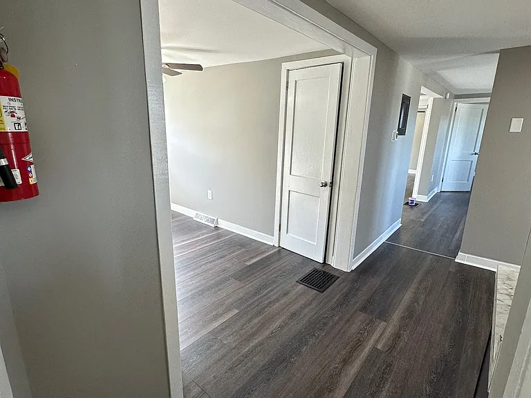 210 Hill St — Photo 10