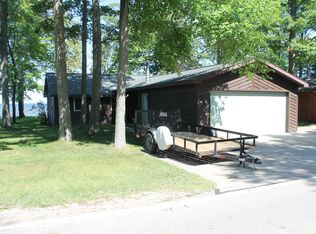 1318 Iroquois Ave, Prudenville, MI 48651