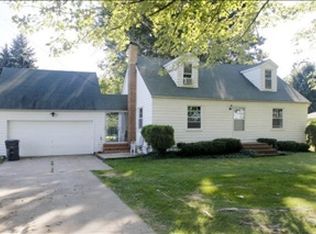 8336 N 46th St, Augusta, MI 49012