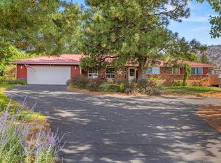 1151 Pine Grove Rd, Klamath Falls, OR 97603