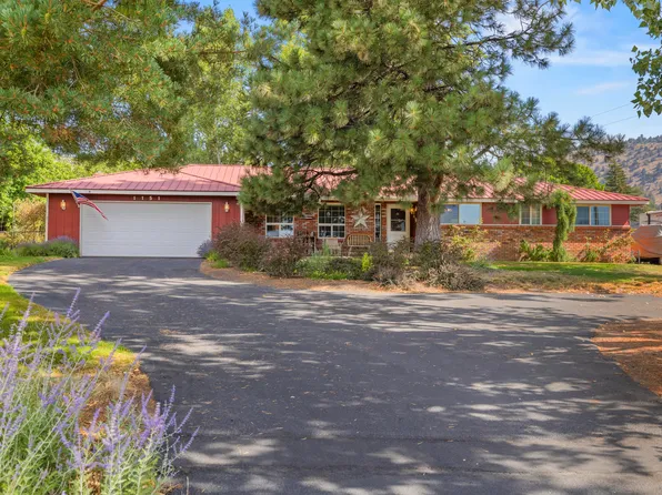 1151 Pine Grove Rd, Klamath Falls, OR 97603