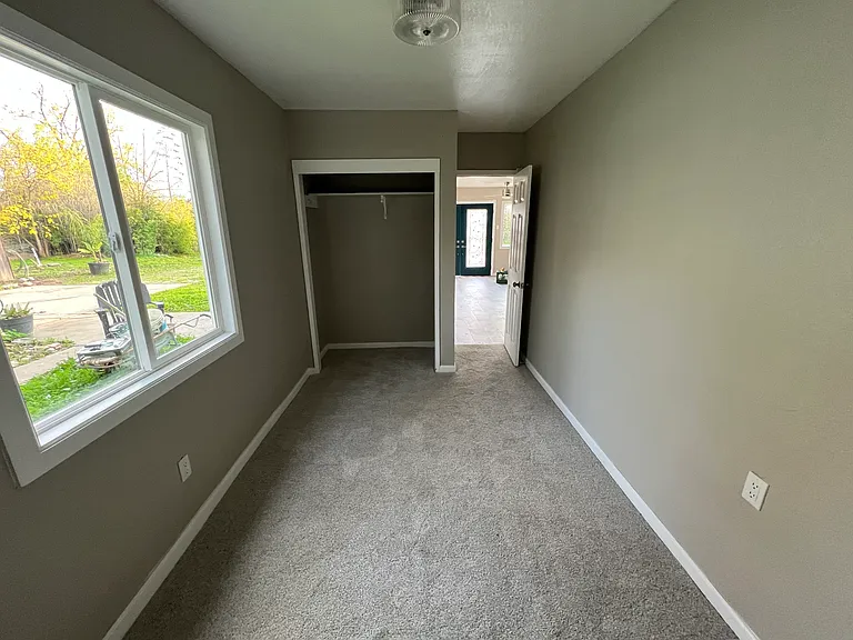 1310 Los Robles Blvd #B — Photo 13