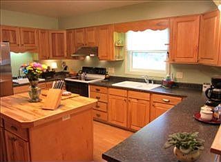 4th image of 2025 Oriole Dr