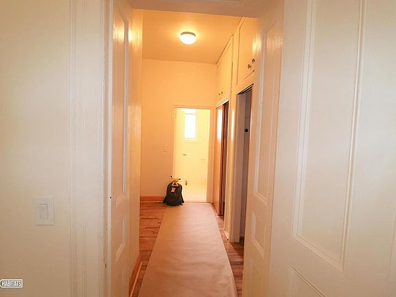 5th image of 317 W 108th St APT 4