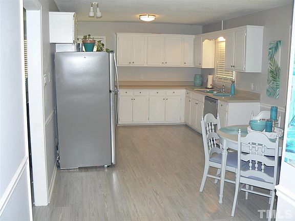 5th image of 4021 Trevor Cir