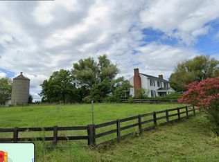 525 Raines Tavern Rd, Farmville, VA 23901