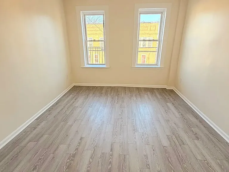 120 Bragaw Ave #6A — Photo 4