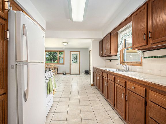 5th image of 108 N Moorland Dr