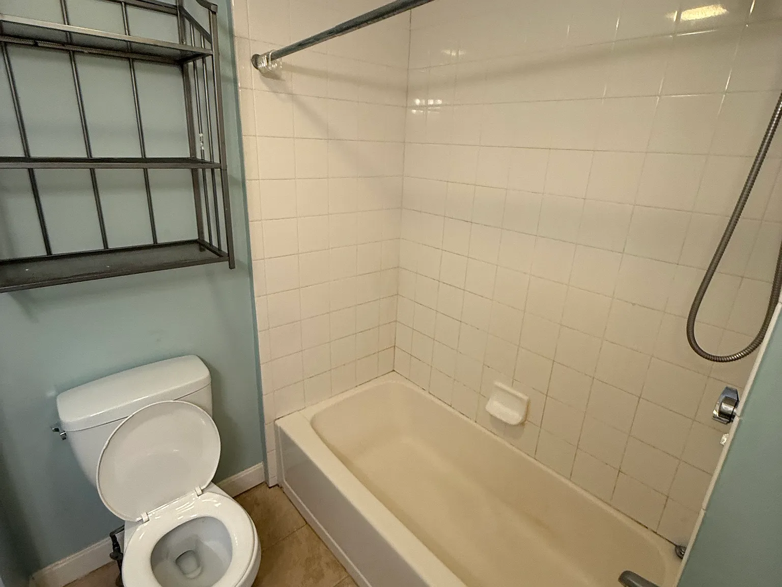 Studio, 350 sqft, $1,550 — Photo 4
