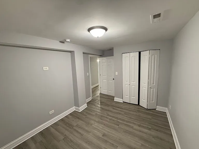 Great Two bed, One bath apartment in Cicero! — Photo 17