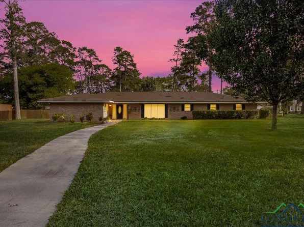 400 W Perry Pl, Carthage, TX 75633