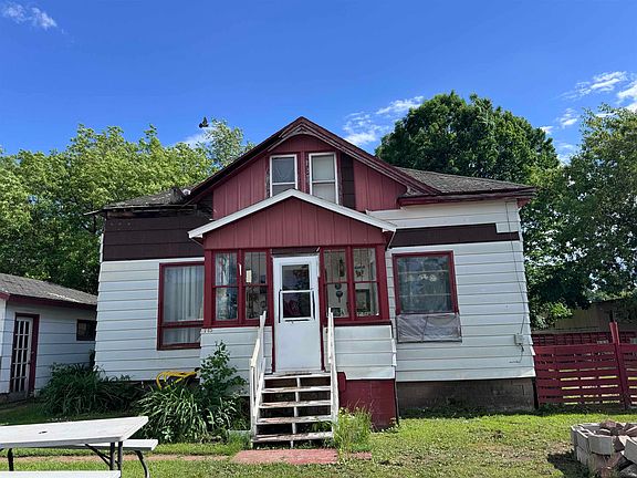 2nd image of 715 Celia St