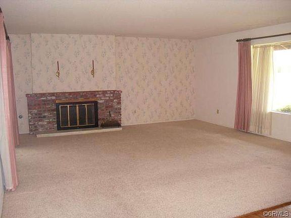 2nd image of 1329 E Palm Ave